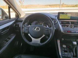 Lexus NX 300h Executive Navigation 4WD 145 kW (197 CV)