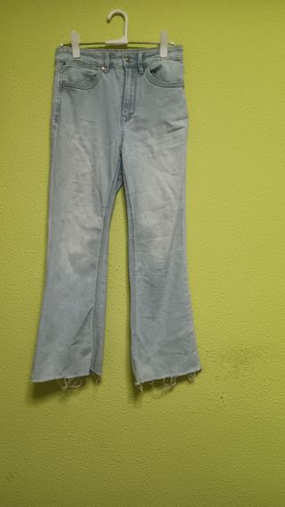 Pantalón vaquero campana