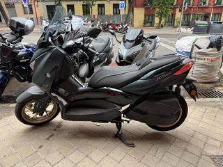 YAMAHA XMAX 300 TECH MAX