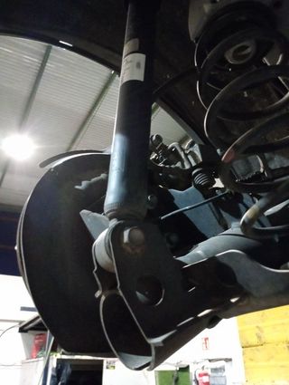 JUEGO AMORTIGUADORES TRASERO MAZDA CX-3 (DK)