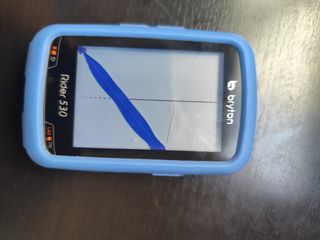 GPS Bryton Rider 530 con funda azul