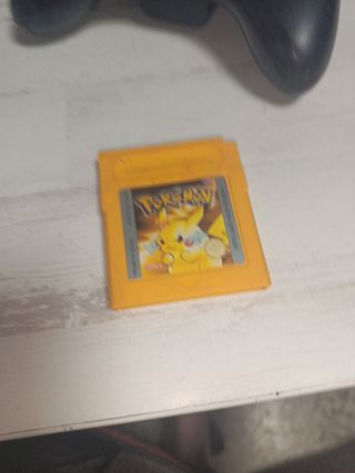 Cartucho Pokémon Game Boy Amarillo