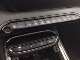 Jeep Avenger BEV 115kW (156CV) Summit