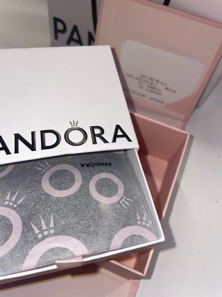 Pulsera Pandora con Caja rosa y Bolsa CON TIQUET