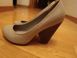 Zapatos tacón beige Marie Paz