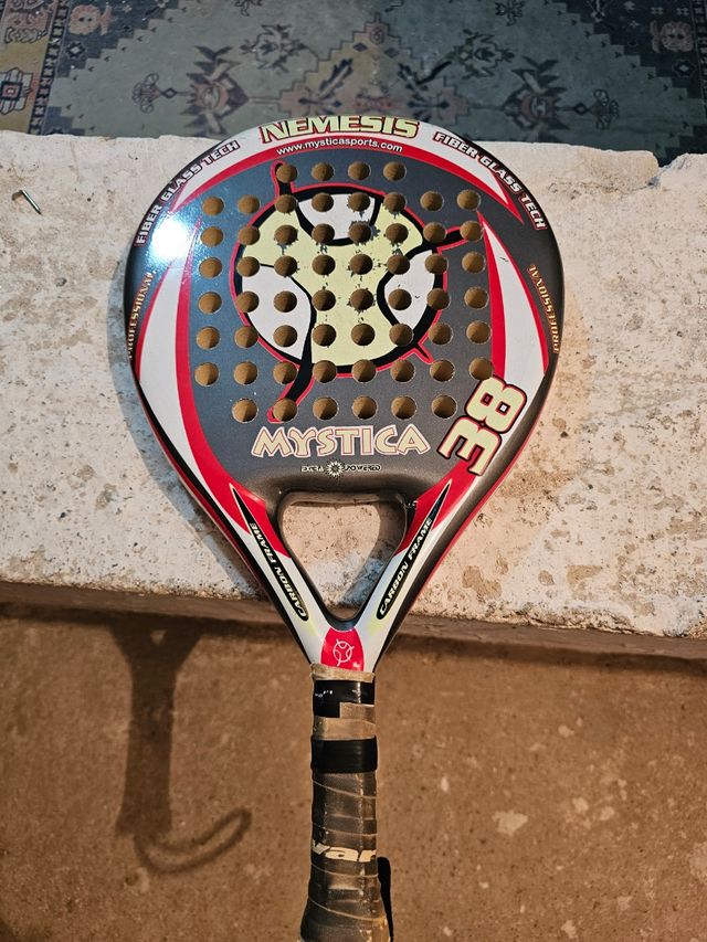 Pala de pádel Mystica Nemesis 38