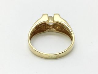sello oro 18k con piedra con circonita