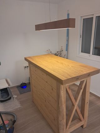 Isla de cocina de madera
