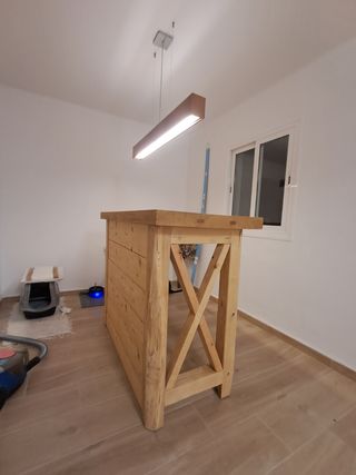 Isla de cocina de madera