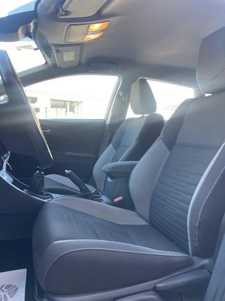 TOYOTA Auris 1.2 120T Active (Business Plus)