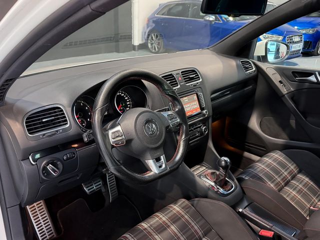 VOLKSWAGEN Golf VI 2.0 TSI 210cv DSG 6 vel GTI