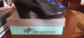 Francesine donna Himalaya nere