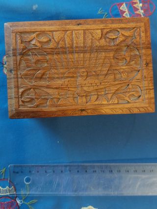 Scatola legno porta oggetti/orologi intagliata
