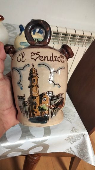 Lote de 4 botijos pequeños decorados.