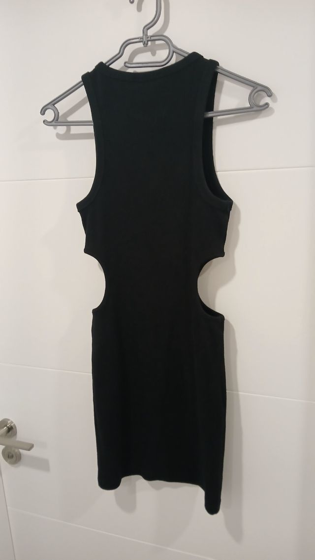Vestido Zara Negro Cut-Out