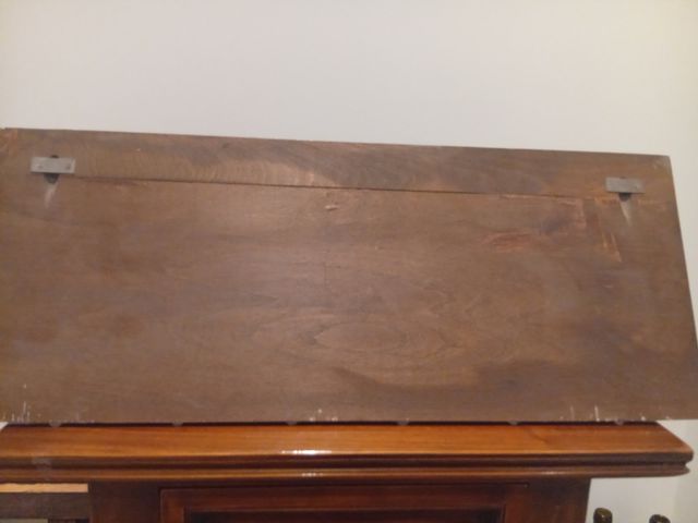 Perchero de madera tallado floral