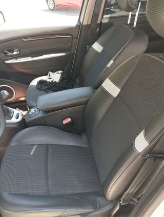 Renault Grand Scenic 2012