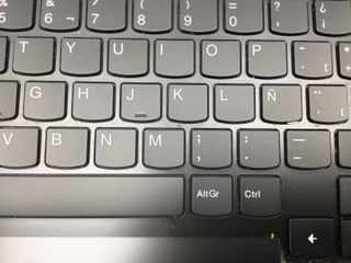 pc portatil lenovo 15ihu6