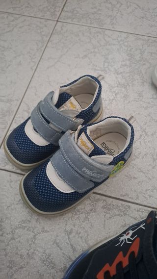 7 paia scarpe bimbo/a num 22-26