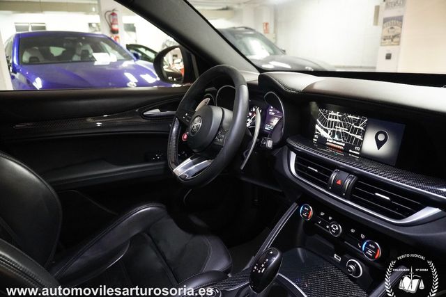 Alfa Romeo Stelvio 2019