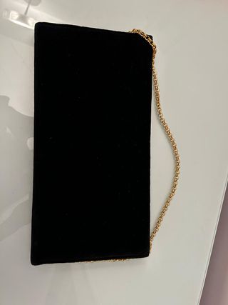 Bolso fiesta negro terciopelo con detalles rojos