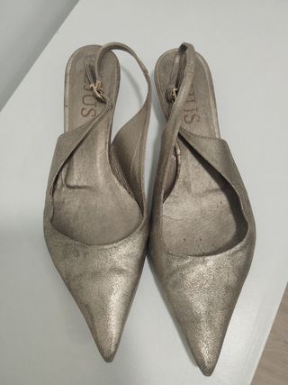 Zapatos dorados talla 37