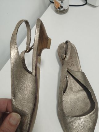 Zapatos dorados talla 37