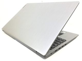 pc portatil lenovo 81w1