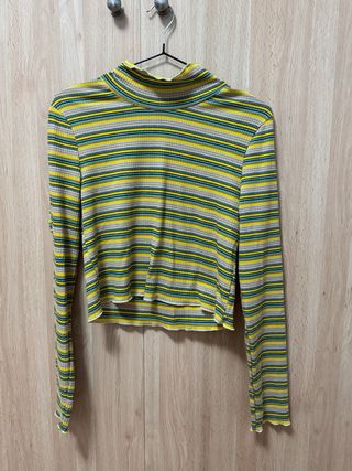 Jersey de rayas cuello alto