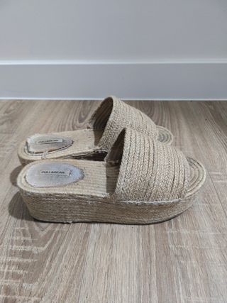 Sandalias Pull&Bear esparto beige
