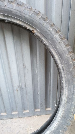 Neumáticos Trial 4.00x18 y 2.75x21 Usado 30€ los 2