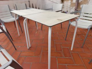 Mesa y Sillas Terraza Exterior conjunto 35 euros