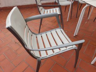 Mesa y Sillas Terraza Exterior conjunto 35 euros
