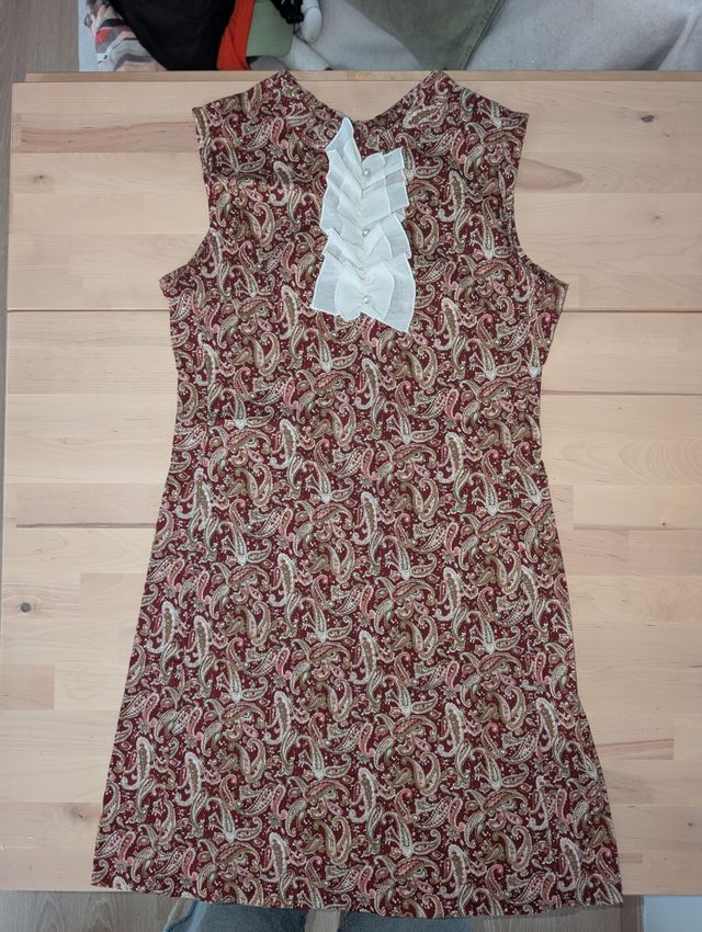 Vestido vintage estampado paisley