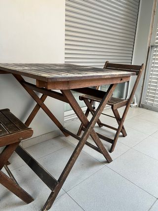 Conjunto mesa y sillas plegables exterior