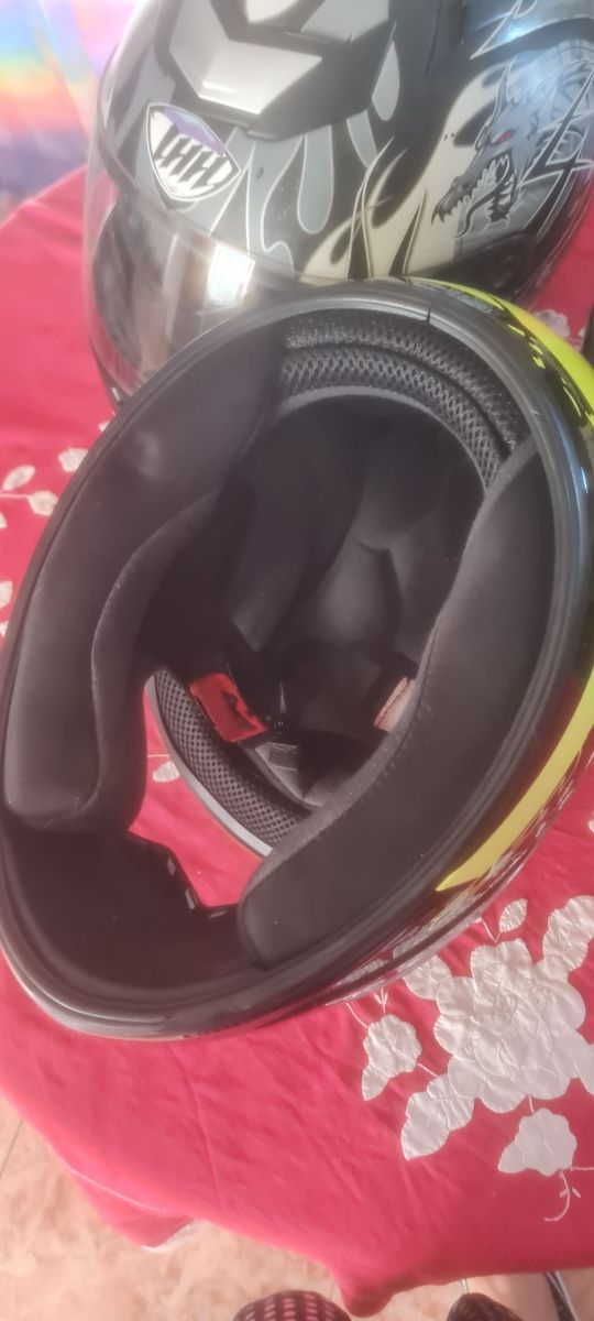 2 Cascos Moto LS2 Negro y Amarillo, casco gris