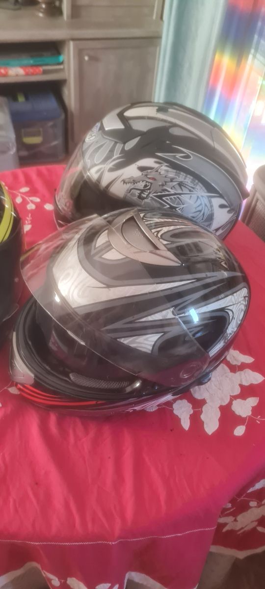 2 Cascos Moto LS2 Negro y Amarillo, casco gris