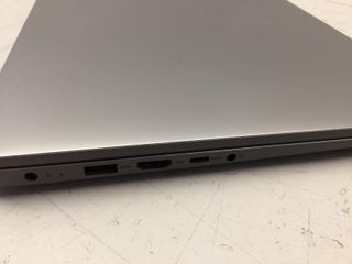pc portatil lenovo 82r1