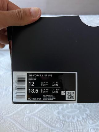 Nike Air Force 1 '07 LV8 Negro Talla 46