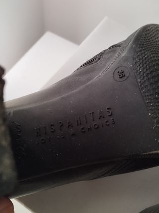 Zapato abotinado de Hispanitas 