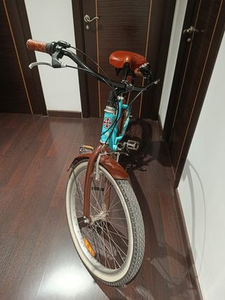Bicicleta paseo Btwin azul. Escucho ofertas