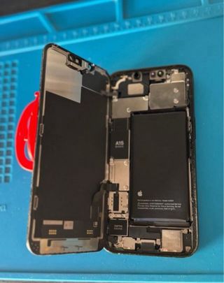 Cambio Batería iPhone 12 / 12 Pro