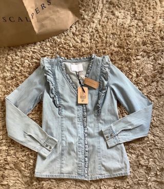 camisa Denim Volantes Scalpers. A estrenar.