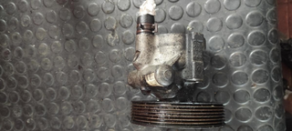 Bomba dirección 8200100082 Renault Laguna II (200