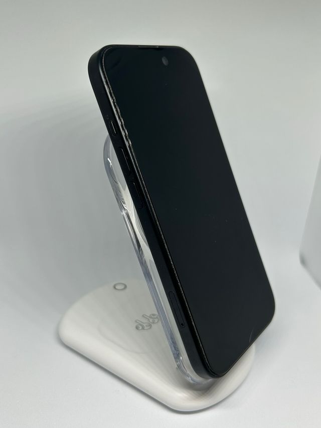 iPhone 15 128GB