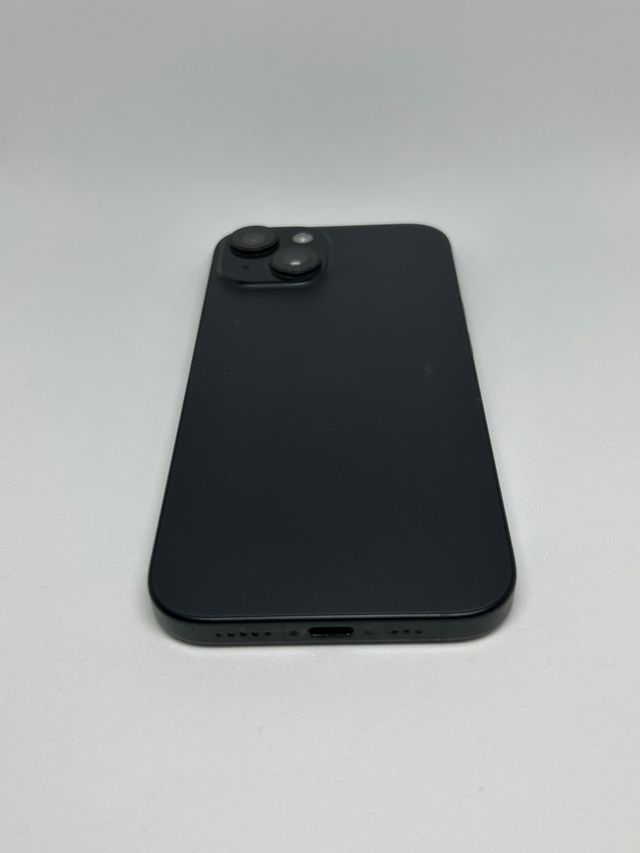 iPhone 15 128GB