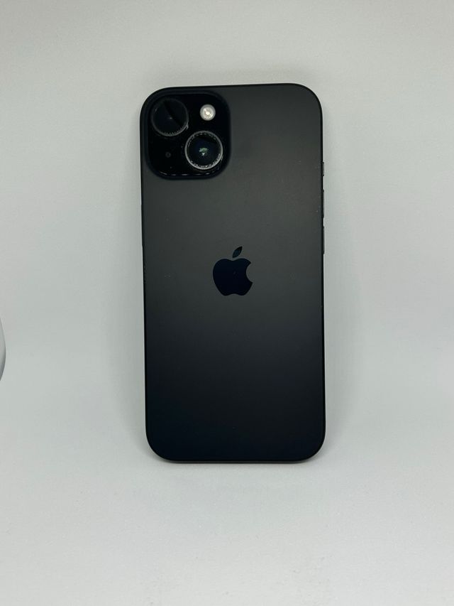 iPhone 15 128GB