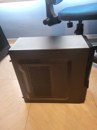Torre PC NOX Negra Poco Uso