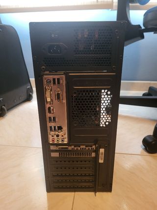 Torre PC NOX Negra Poco Uso