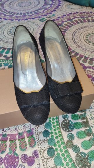 Zapatos Negros Piel Tacón Lazo